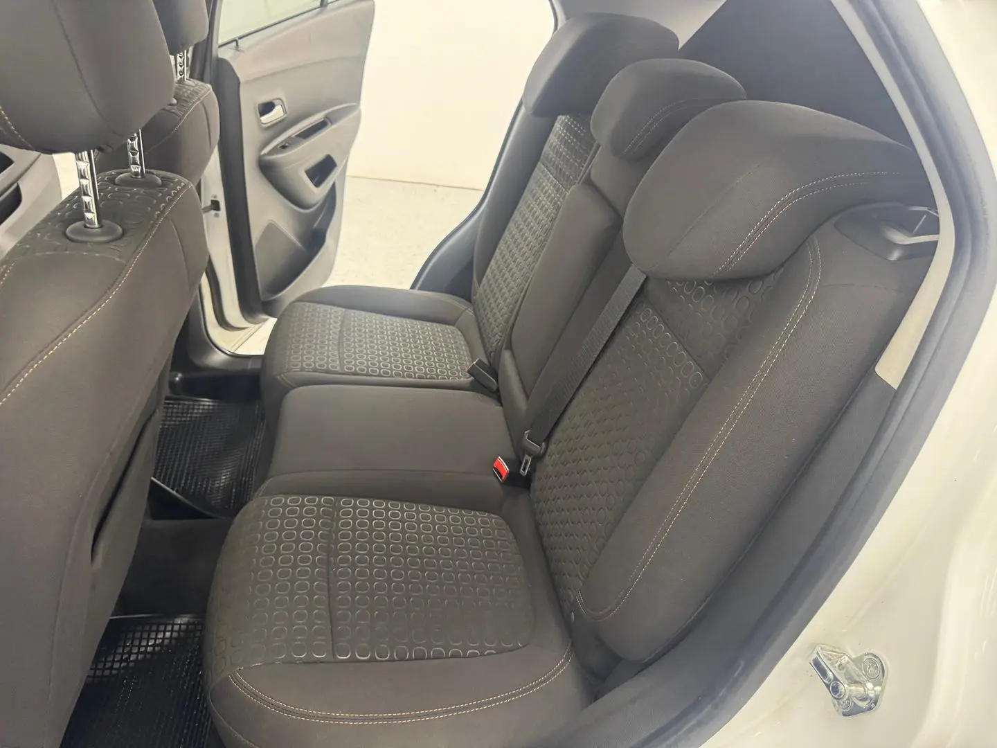 2017 Holden Trax Gallery Image 28