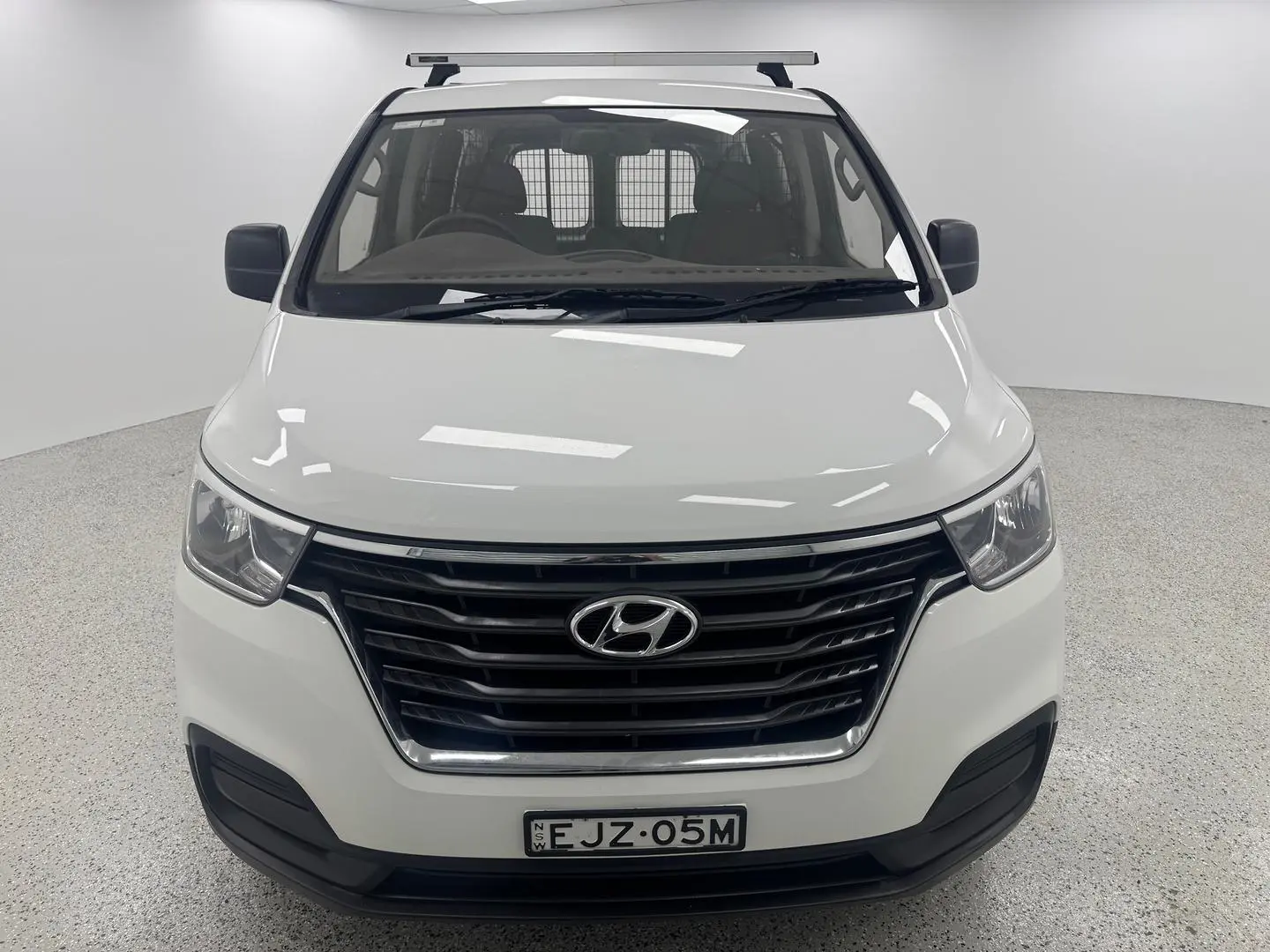 2020 Hyundai iLoad Gallery Image 35