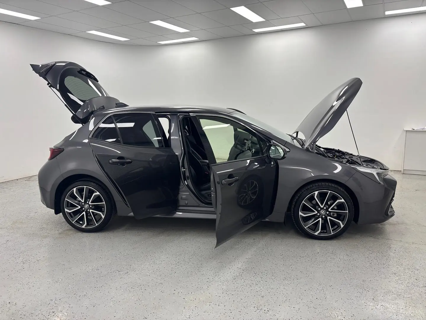2024 Toyota Corolla Gallery Image 9
