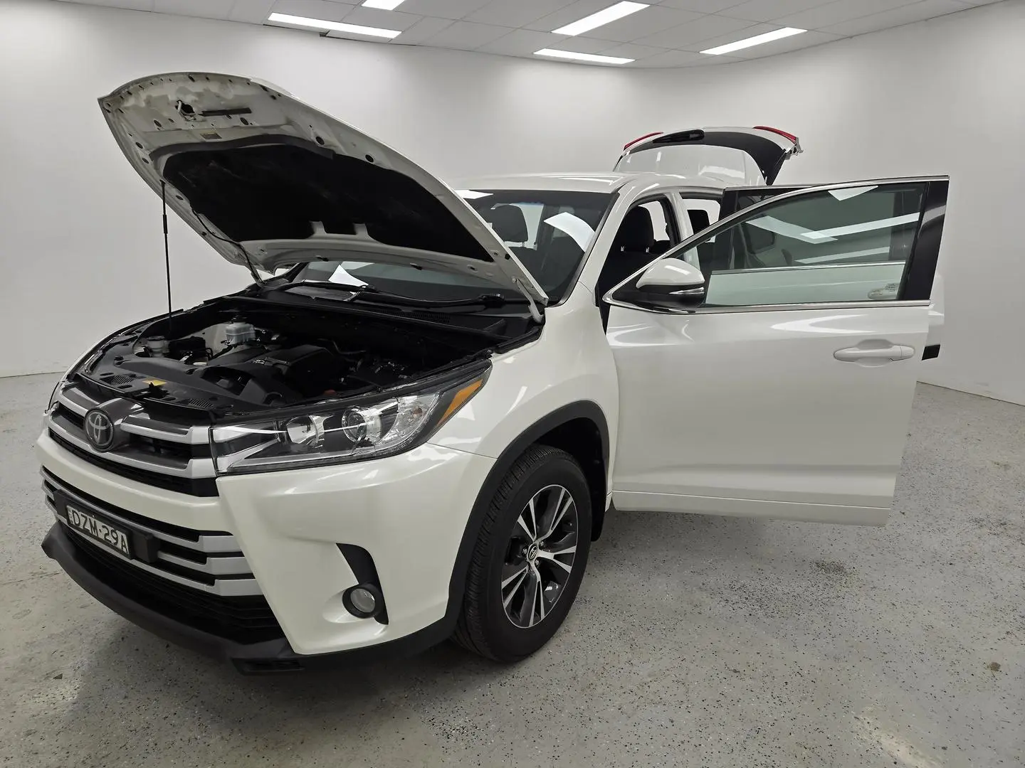 2018 Toyota Kluger Gallery Image 14