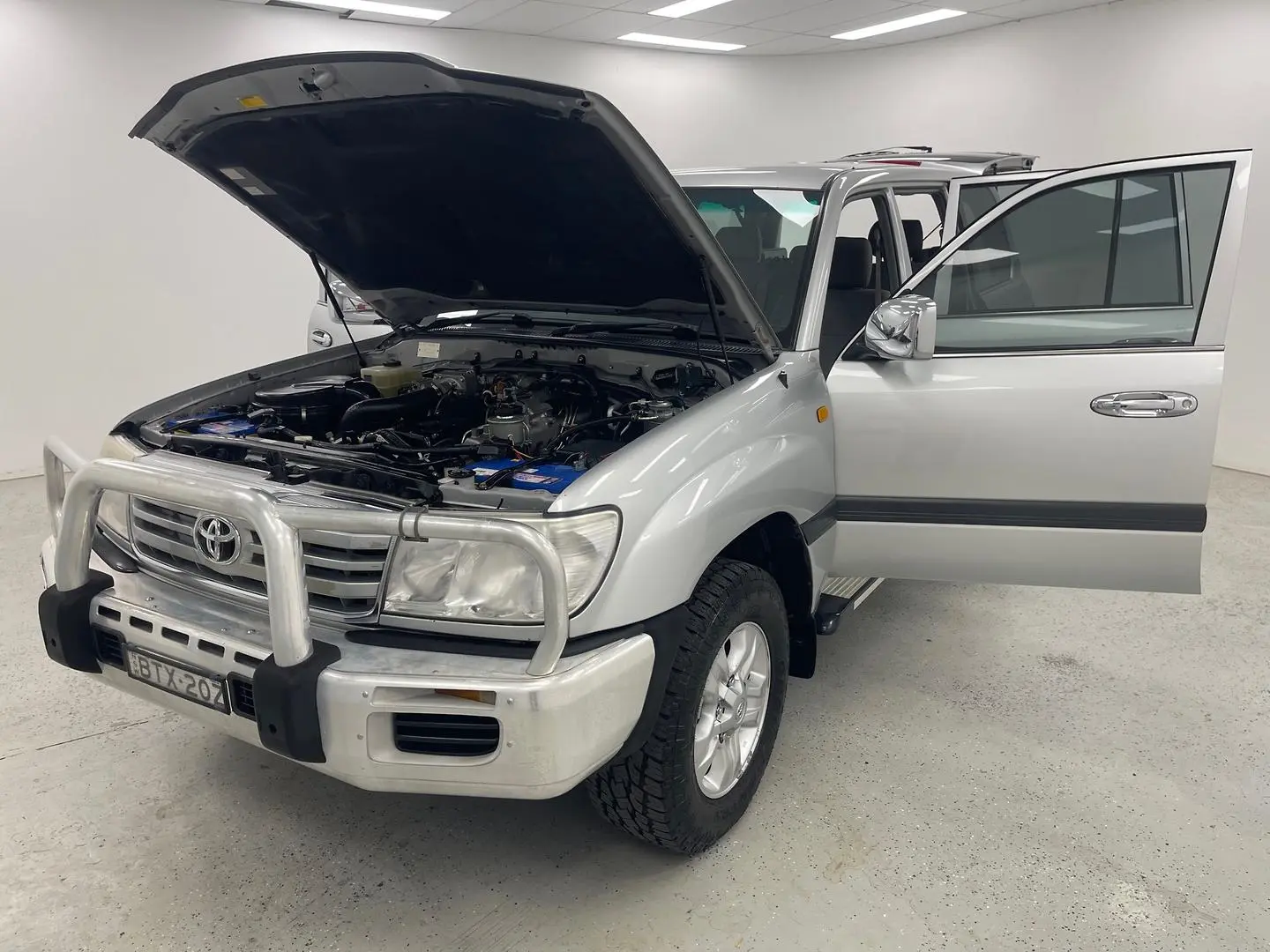 2006 Toyota Landcruiser Gallery Image 14