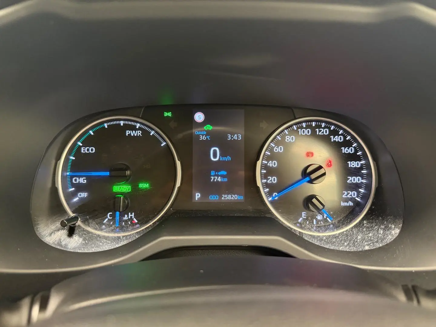 2022 Toyota RAV4 Gallery Image 24