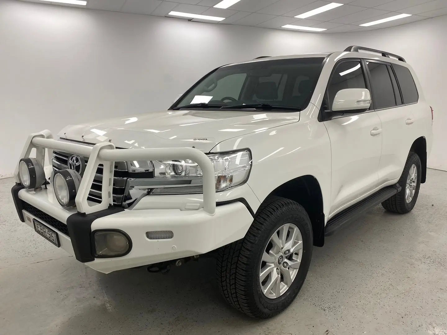 2019 Toyota Landcruiser Gallery Image 7