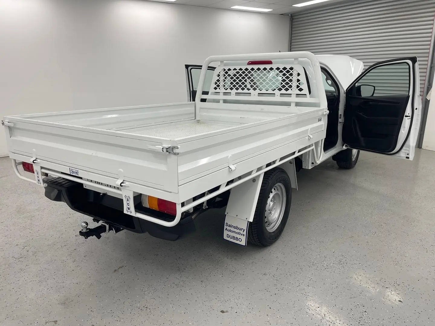 2024 Isuzu D-MAX Gallery Image 9