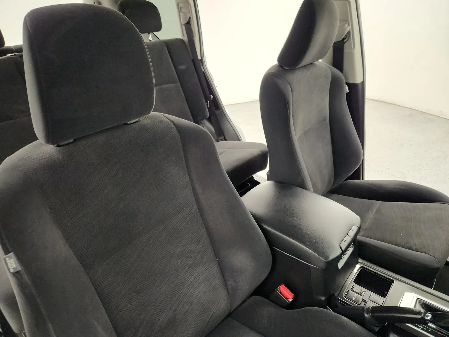 2017 Toyota Landcruiser Prado Gallery Image 25
