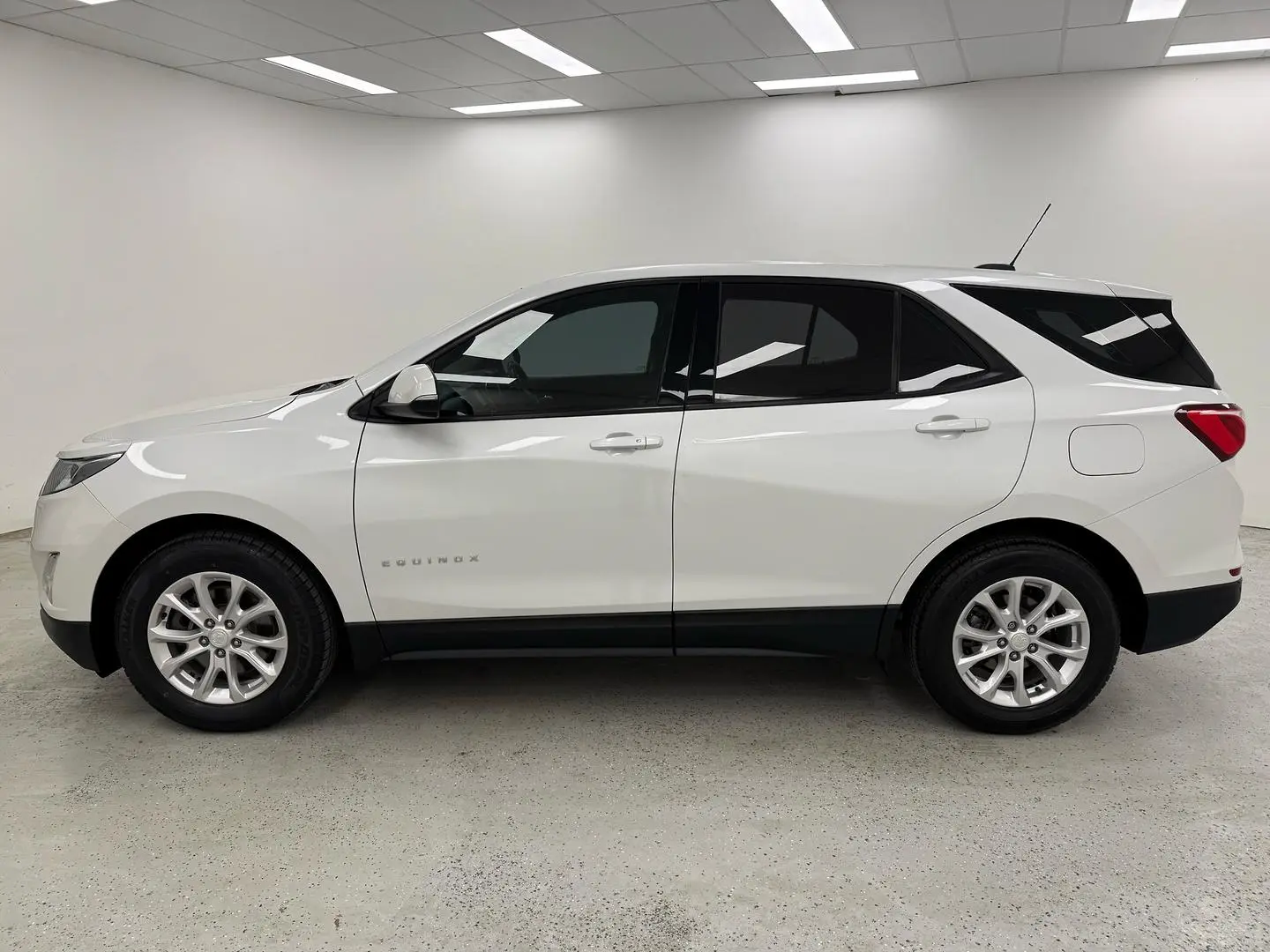2019 Holden Equinox Gallery Image 6