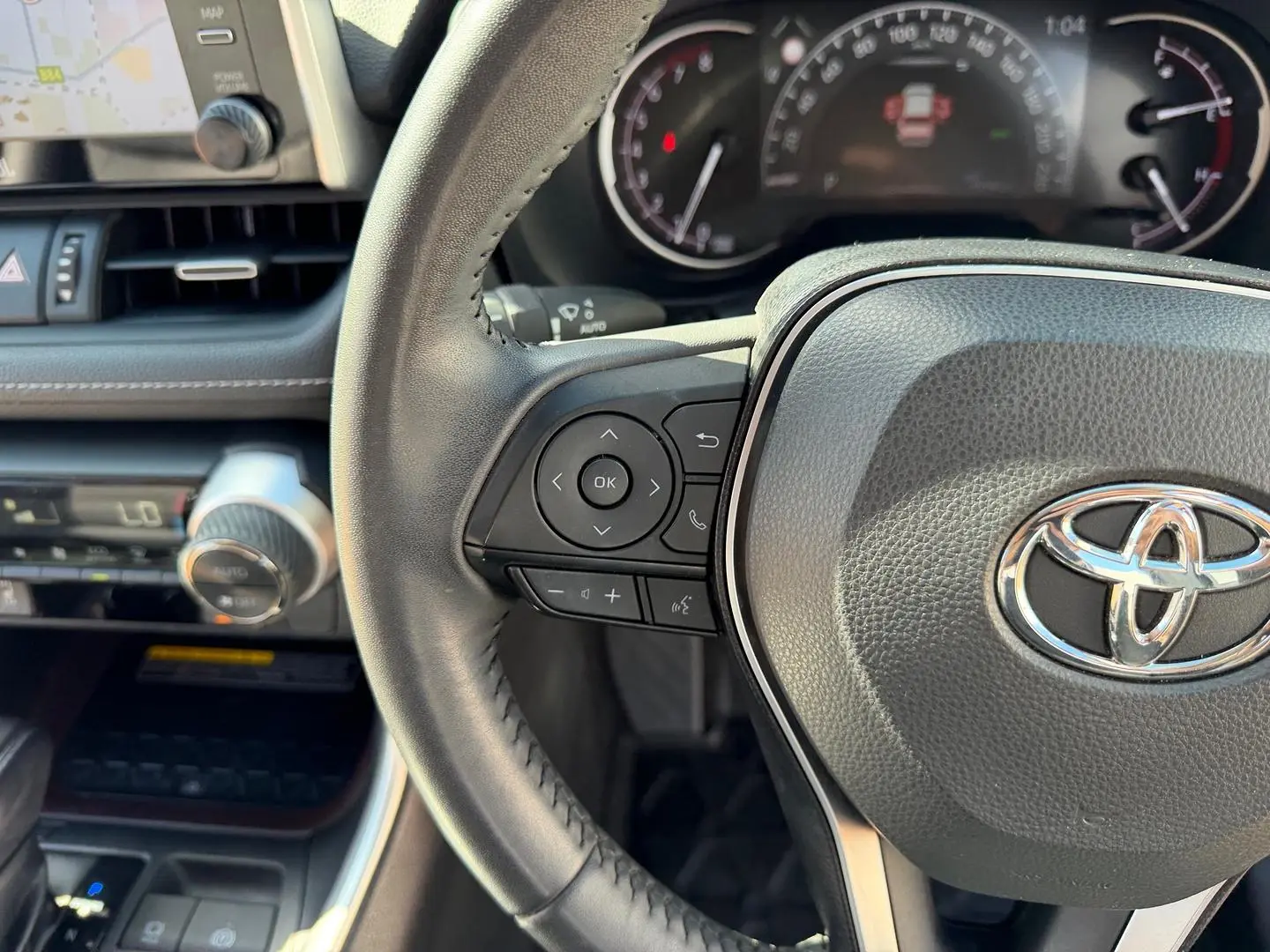 2020 Toyota RAV4 Gallery Image 16