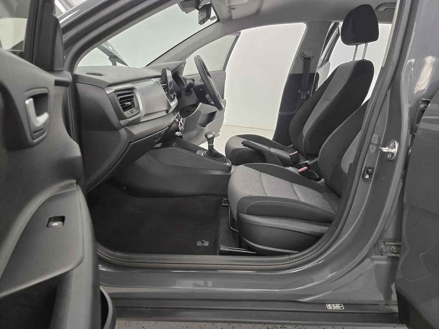 2023 Kia Stonic Gallery Image 17
