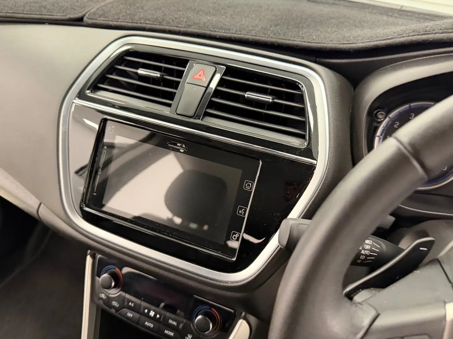 2019 Suzuki S-Cross Gallery Image 17