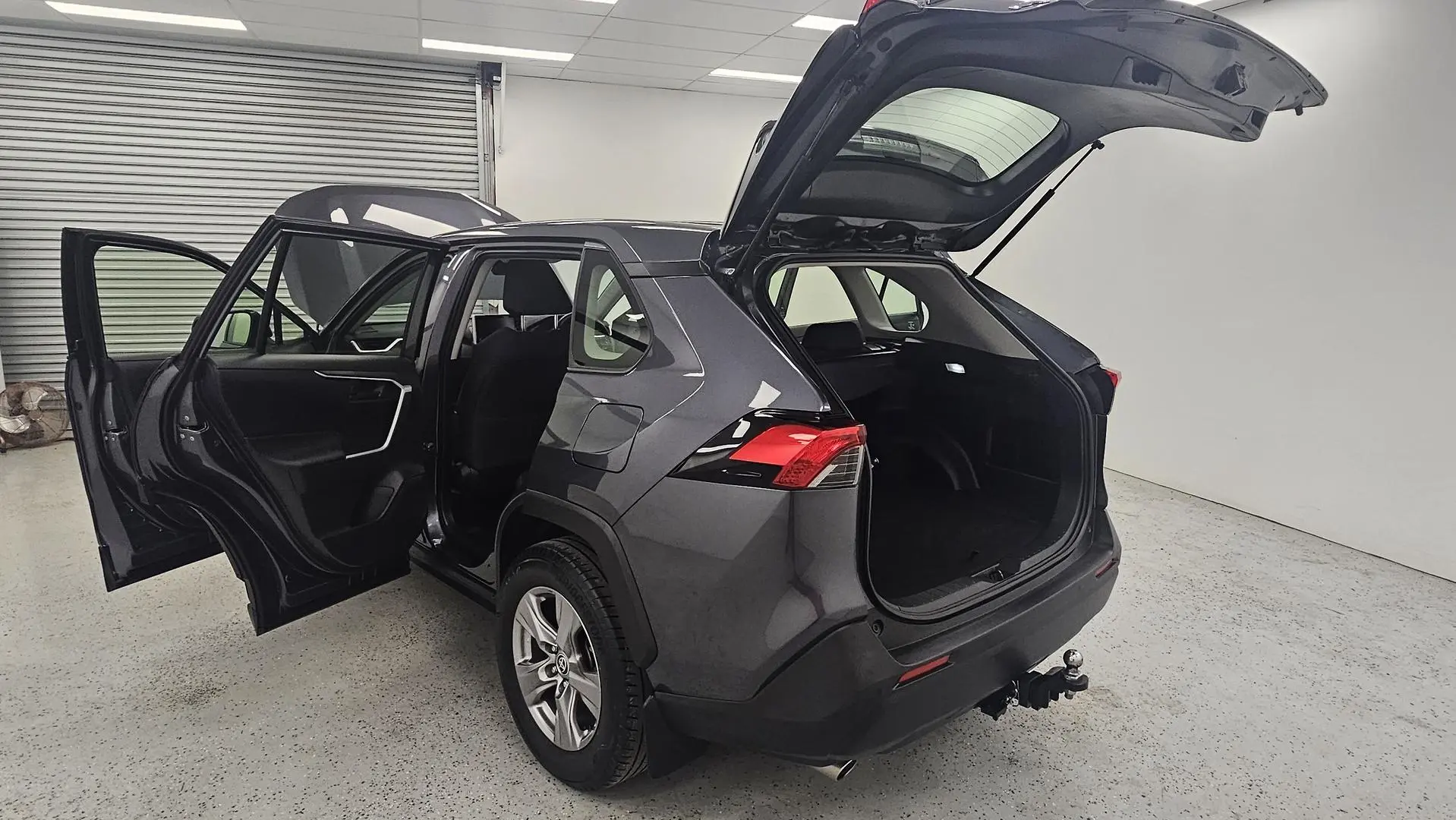 2022 Toyota RAV4 Gallery Image 16