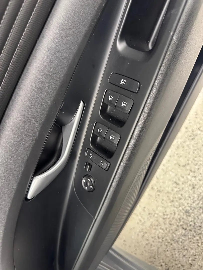 2024 Hyundai i30 Gallery Image 16