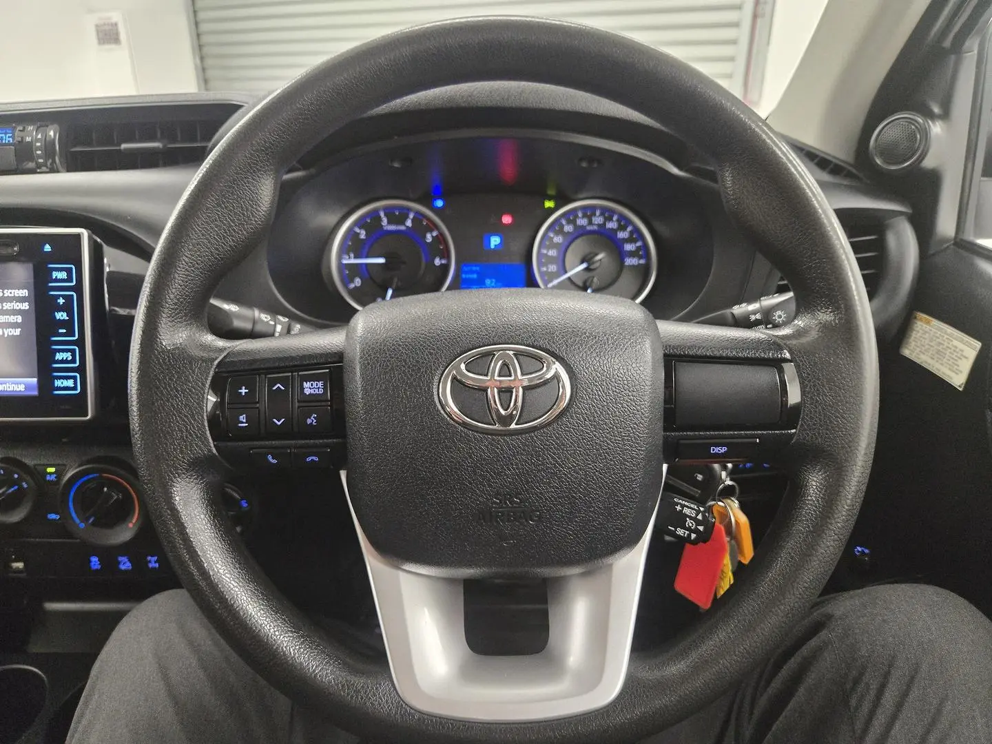 2017 Toyota Hilux Gallery Image 23