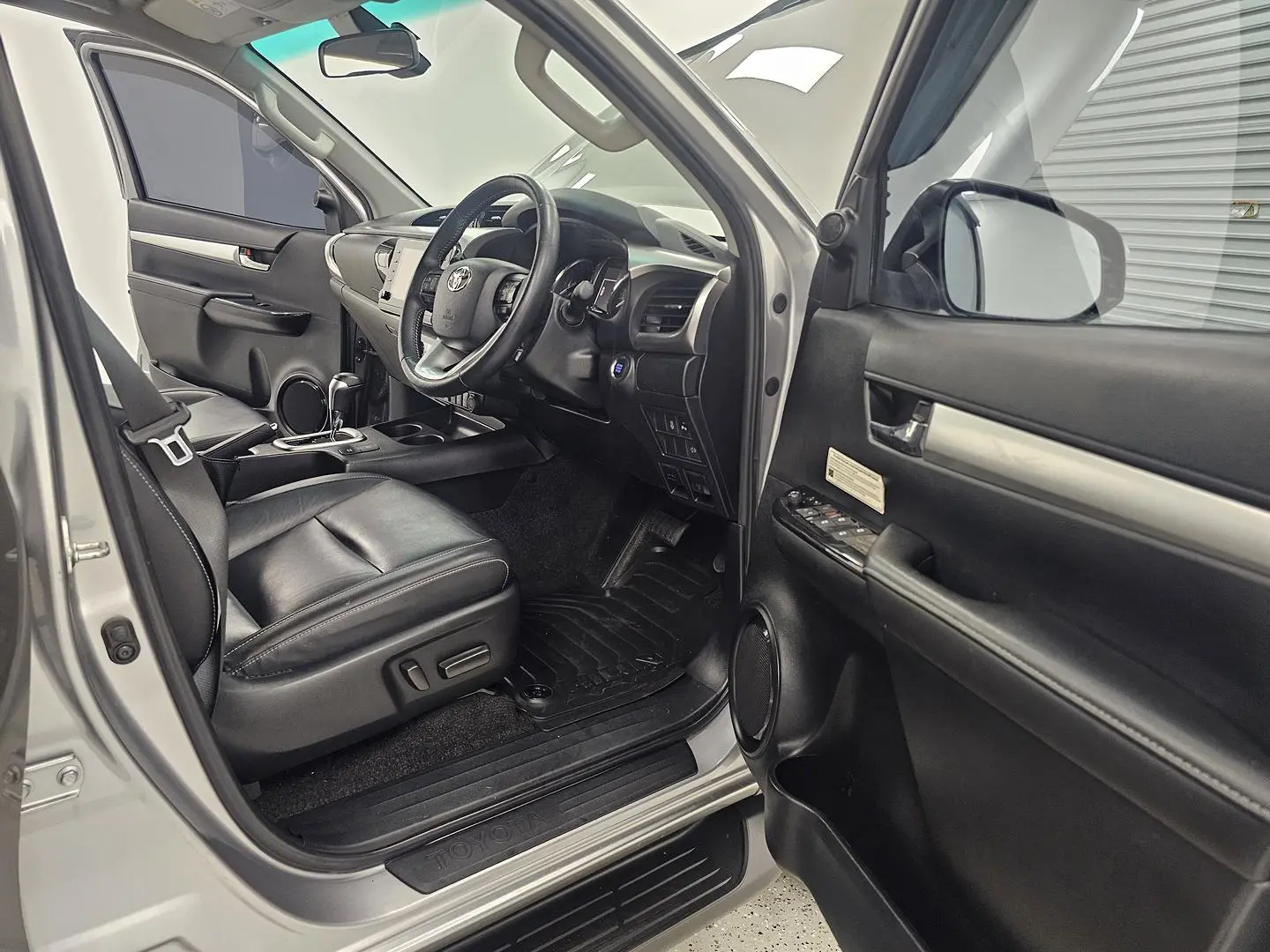 2021 Toyota Hilux Gallery Image 22