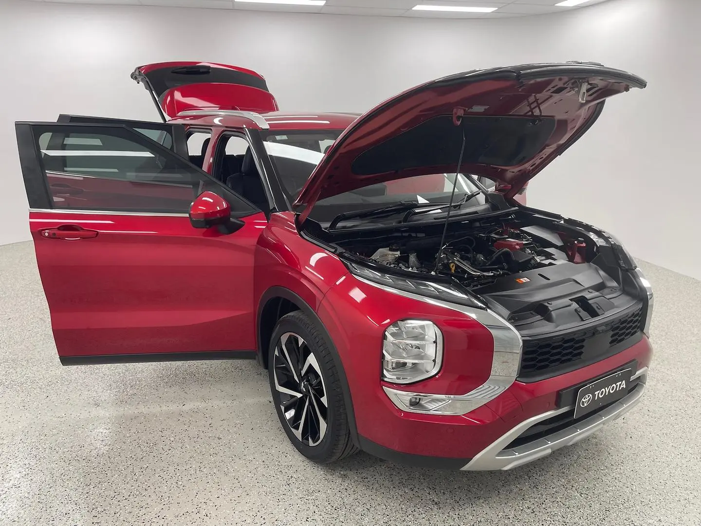 2022 Mitsubishi Outlander Gallery Image 7