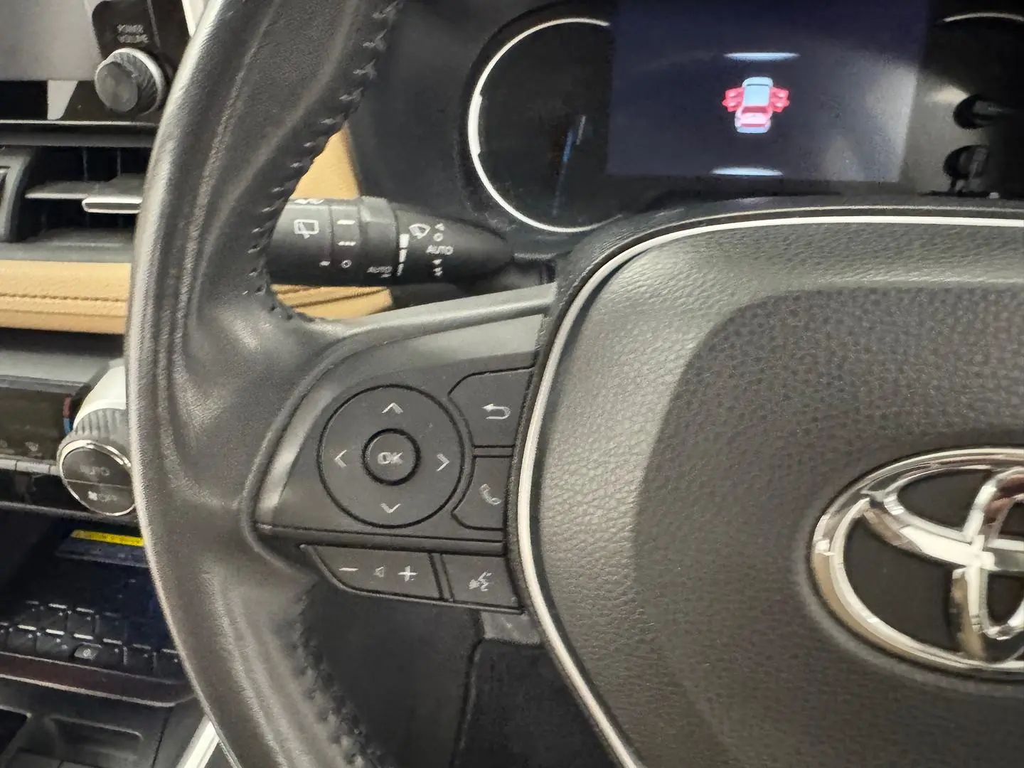 2020 Toyota RAV4 Gallery Image 15