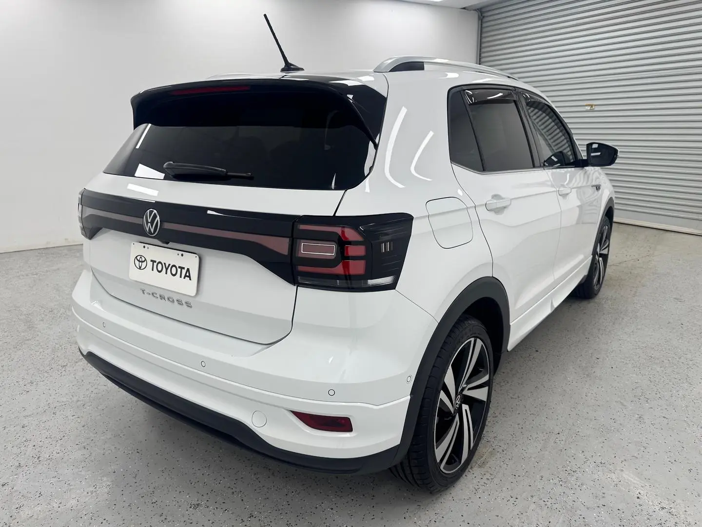 2021 Volkswagen T-Cross Gallery Image 3