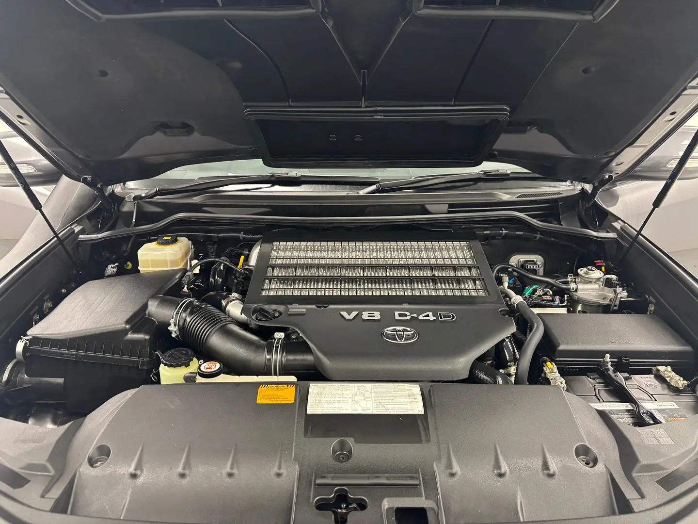 2017 Toyota Landcruiser Gallery Image 15