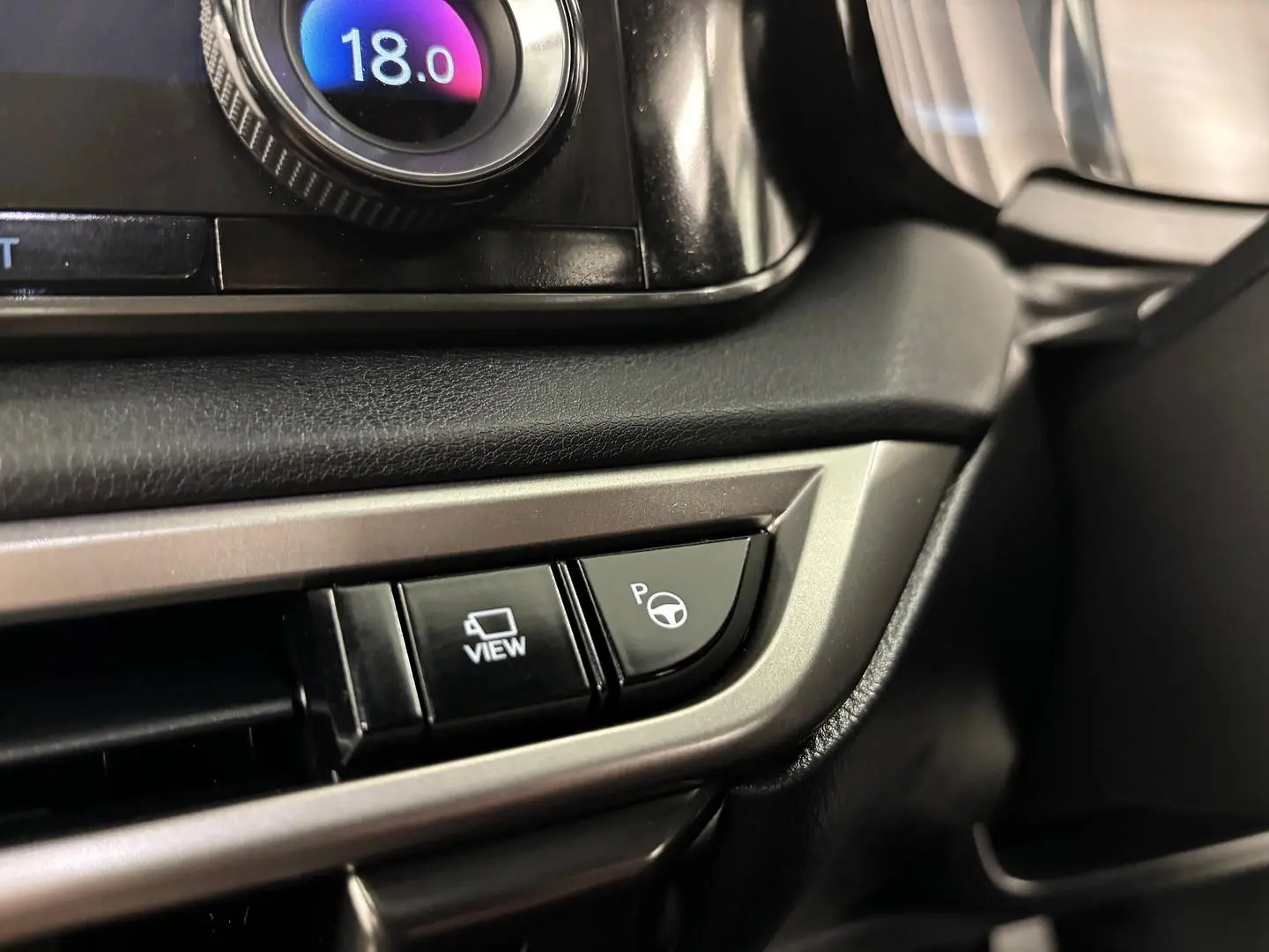 2024 Lexus RX Gallery Image 35