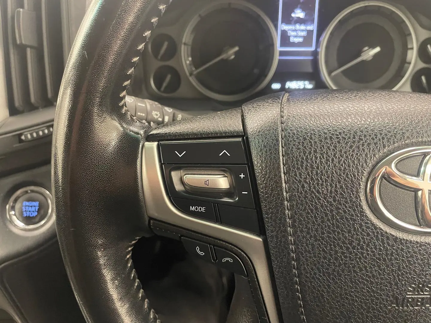 2020 Toyota Landcruiser Gallery Image 25