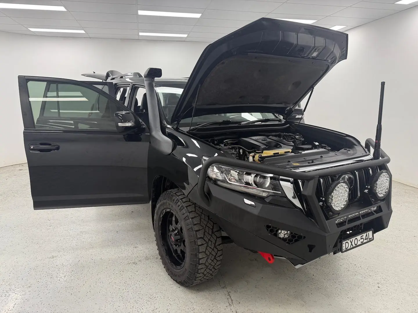 2018 Toyota Landcruiser Prado Gallery Image 24