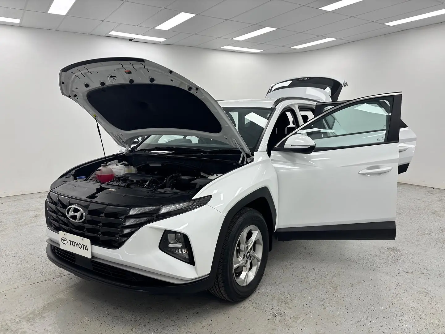 2023 Hyundai Tucson Gallery Image 14