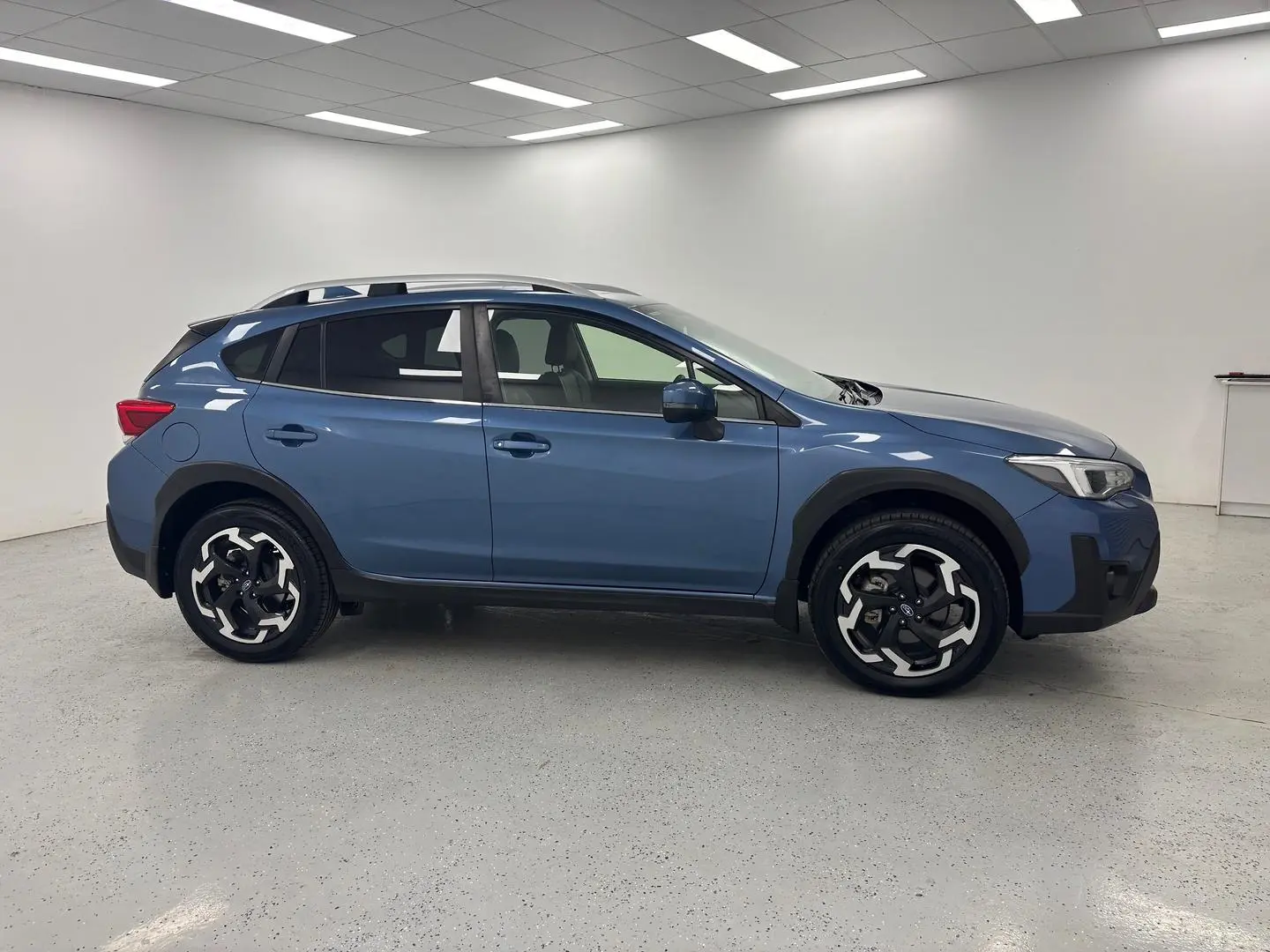 2022 Subaru XV Gallery Image 2