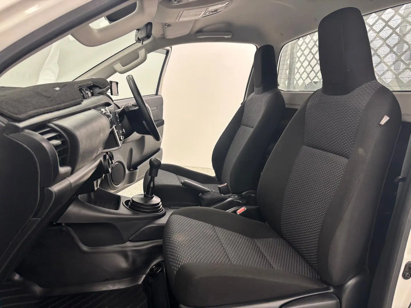 2023 Toyota Hilux Gallery Image 19