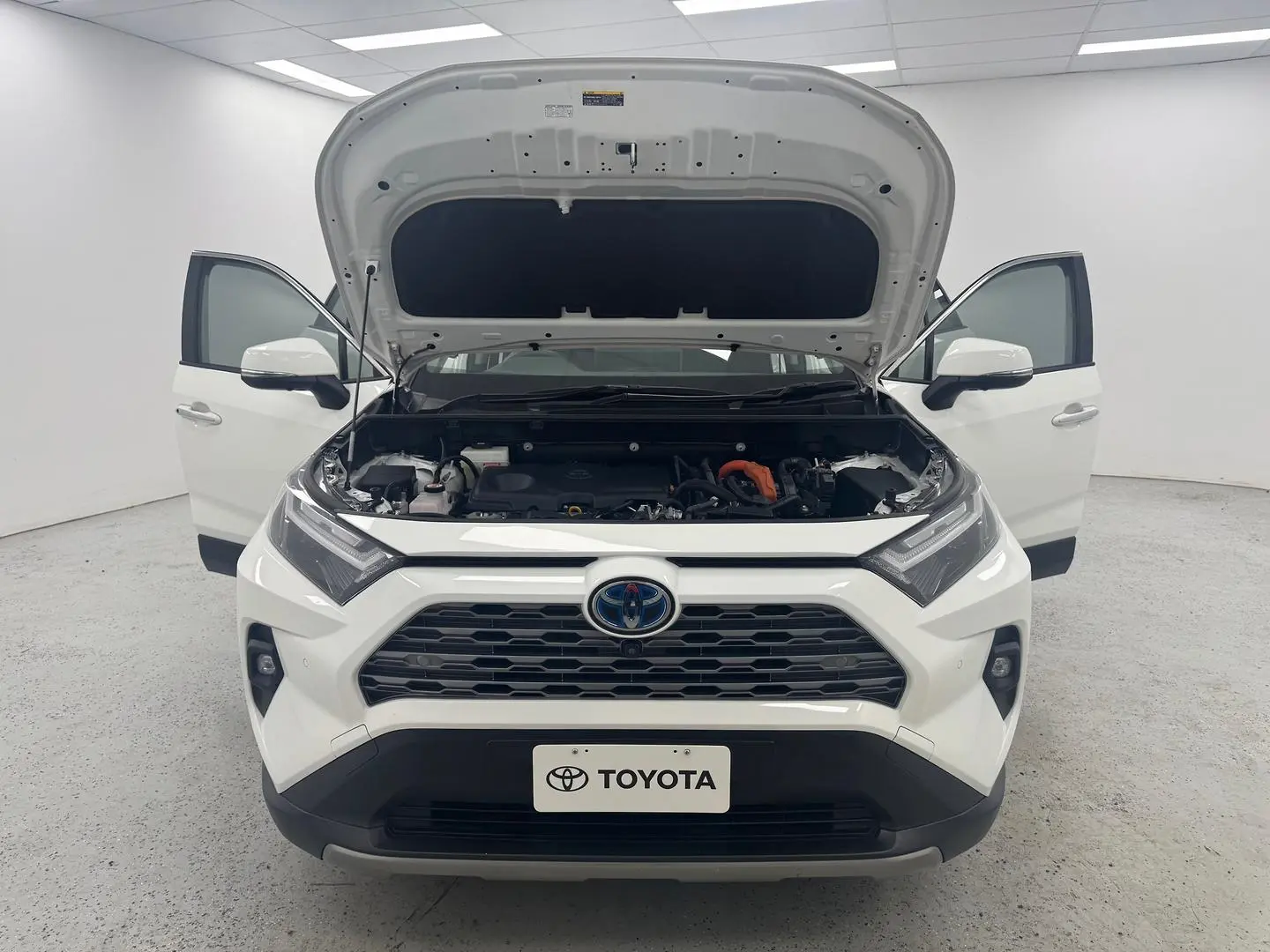 2022 Toyota RAV4 Gallery Image 13