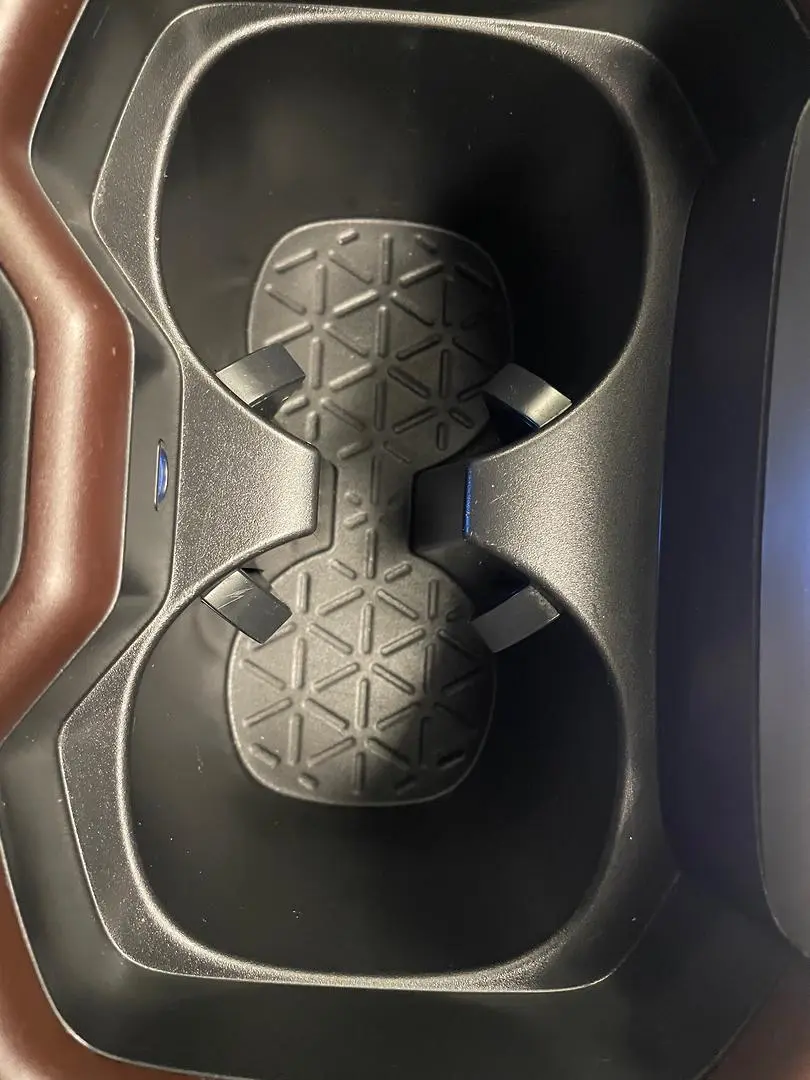 2020 Toyota RAV4 Gallery Image 31