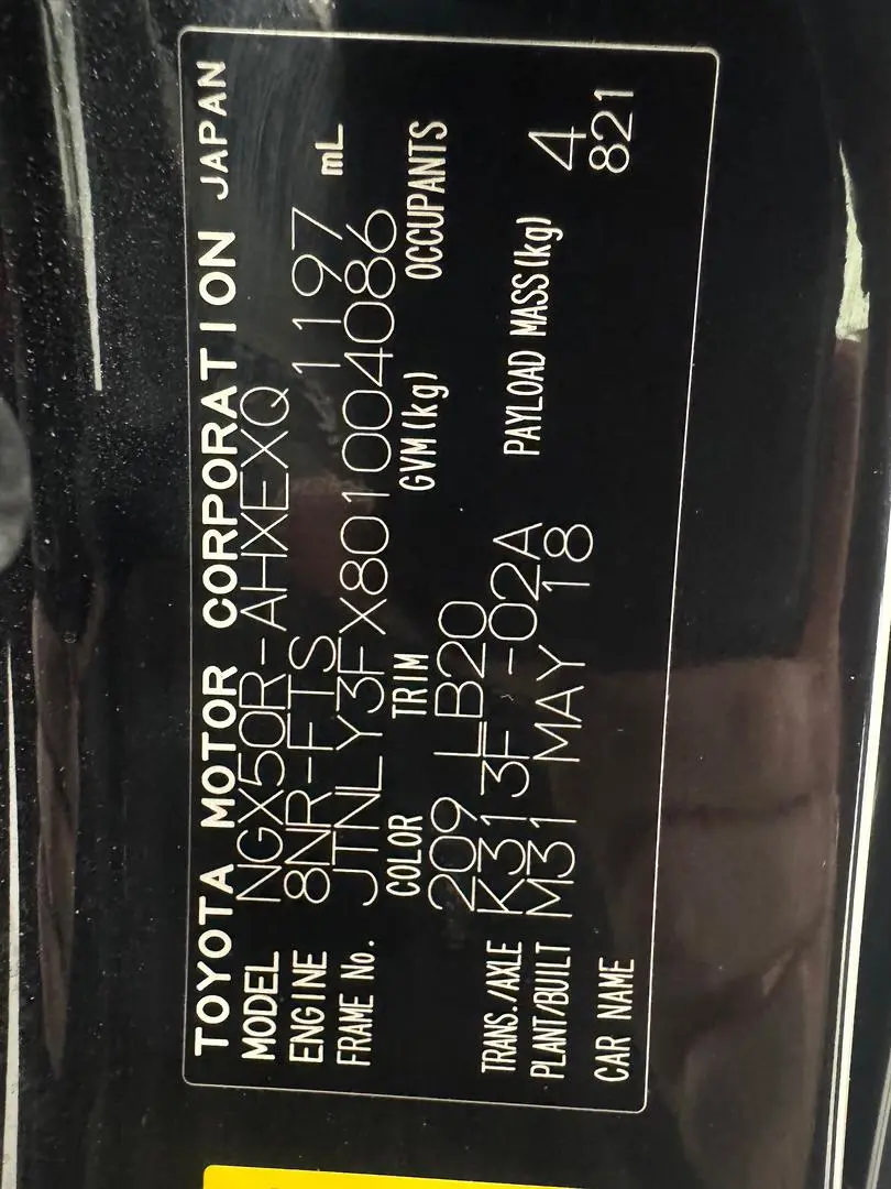 2018 Toyota C-HR Gallery Image 31
