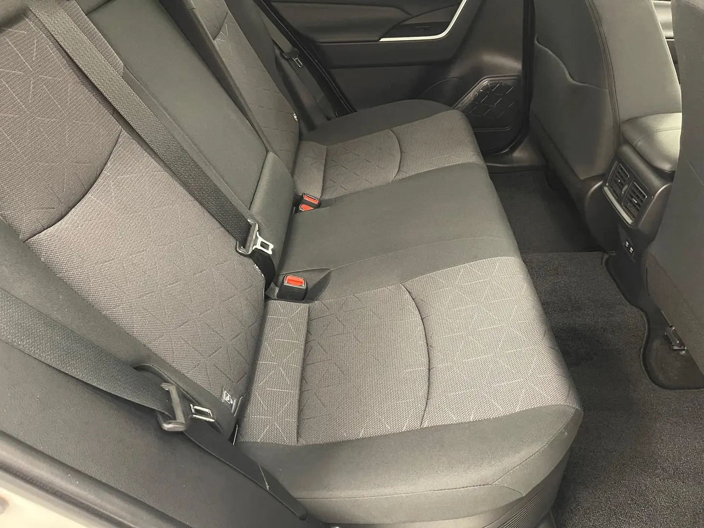 2021 Toyota RAV4 Gallery Image 21