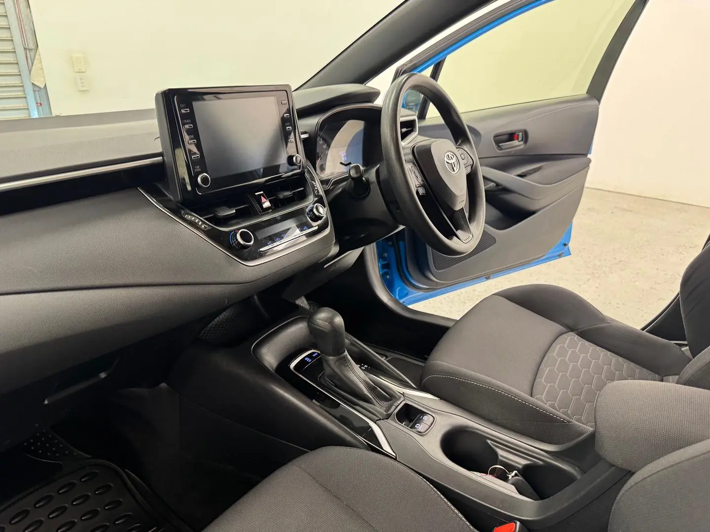 2020 Toyota Corolla Gallery Image 28