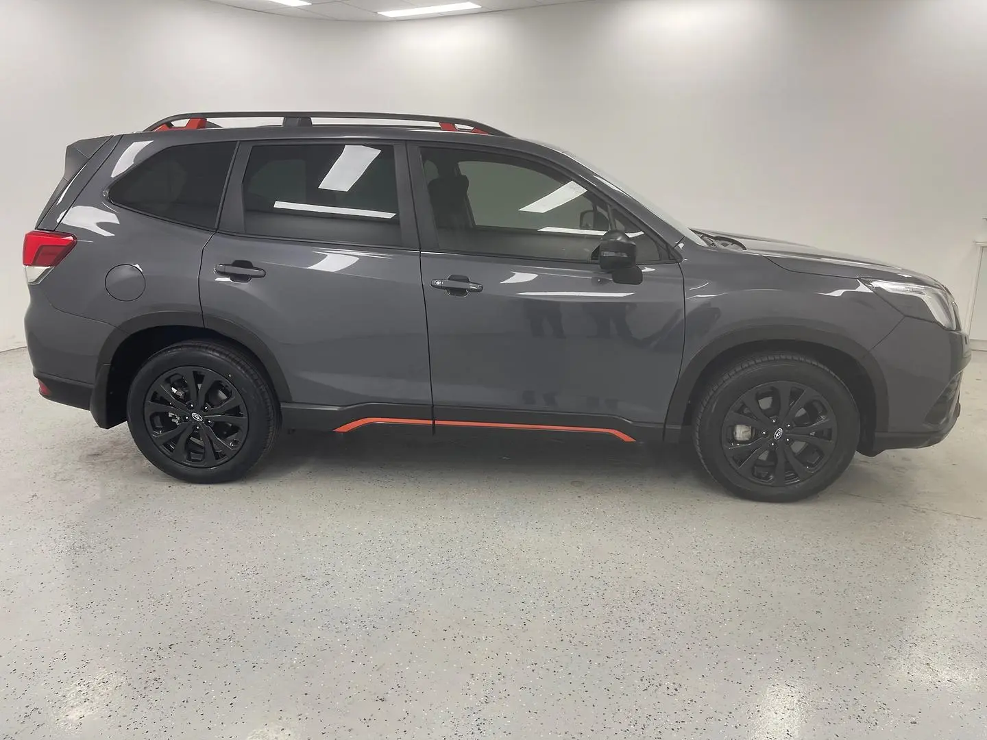 2023 Subaru Forester Gallery Image 2