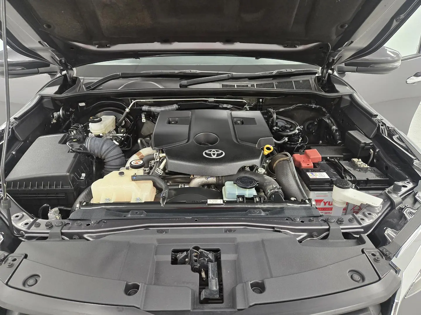 2023 Toyota Fortuner Gallery Image 15
