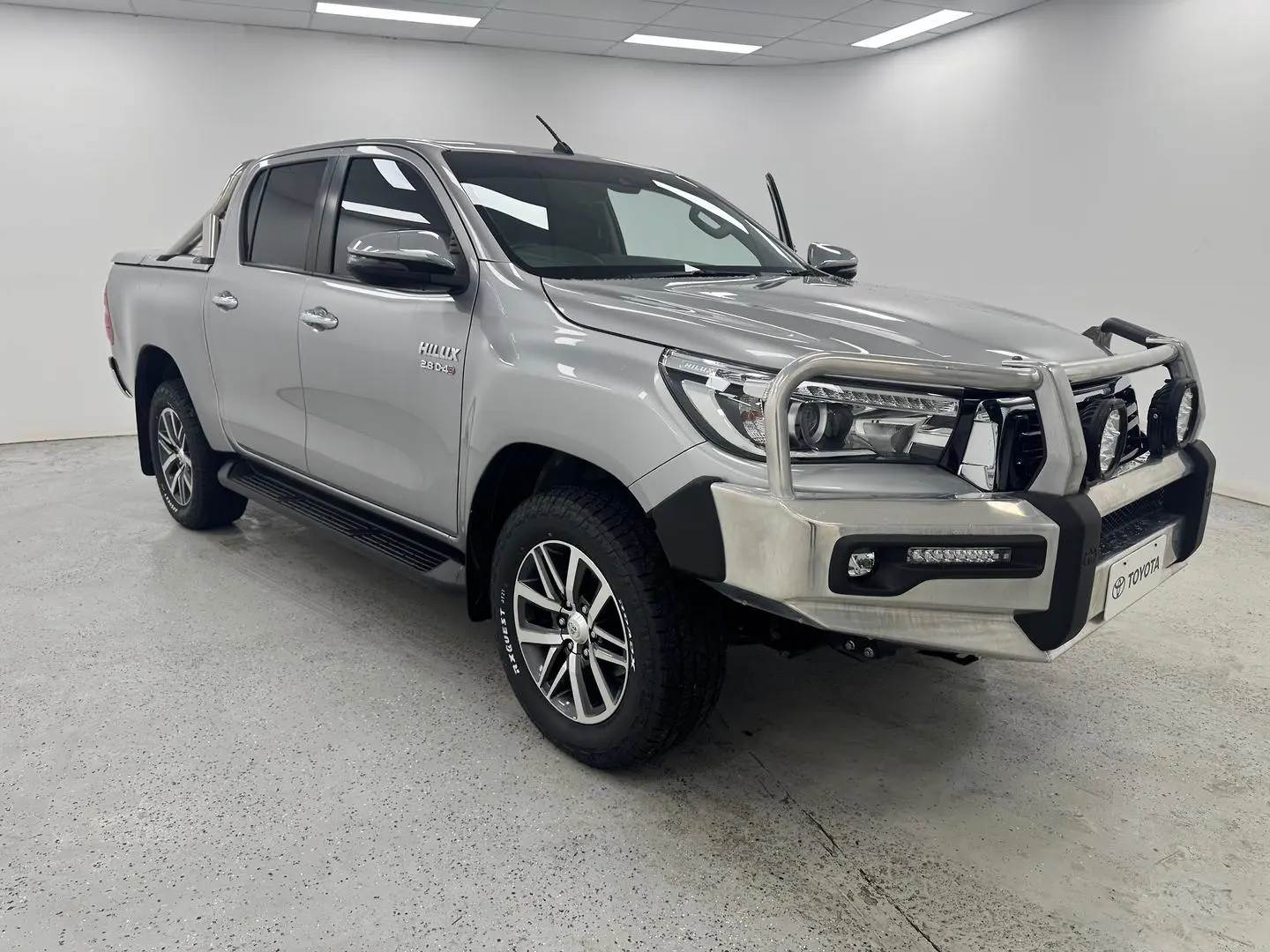 2020 Toyota Hilux Gallery Image 1