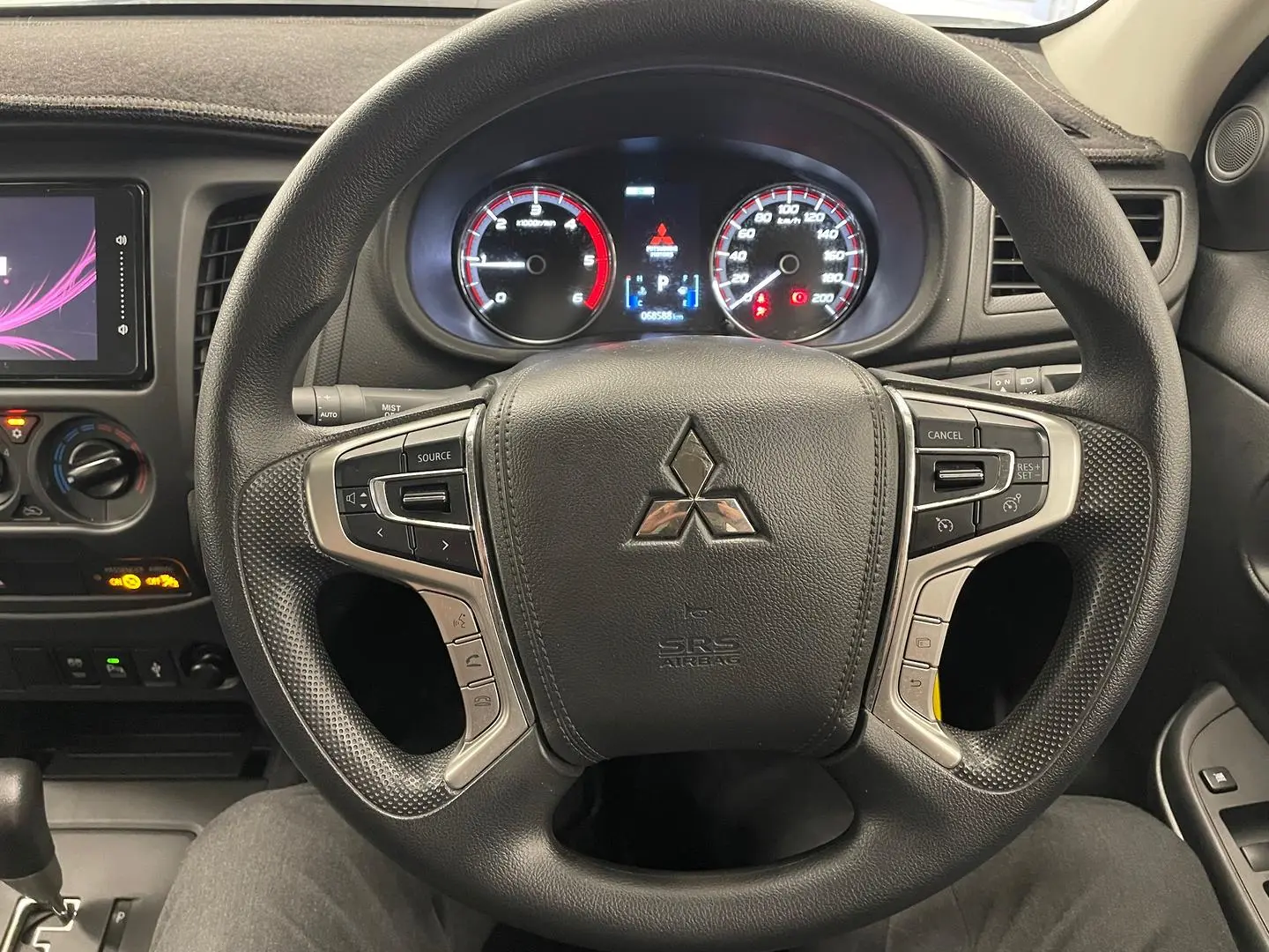 2022 Mitsubishi Triton Gallery Image 23