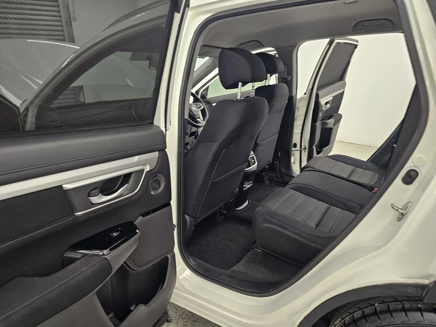 2018 Honda CR-V Gallery Image 14