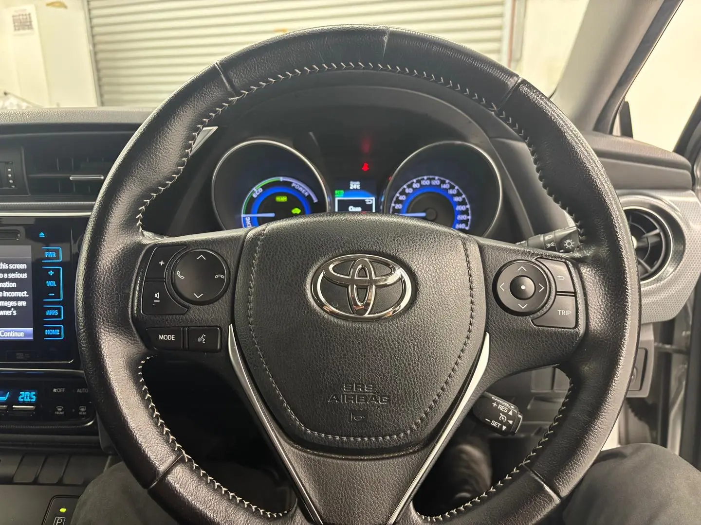 2016 Toyota Corolla Gallery Image 26