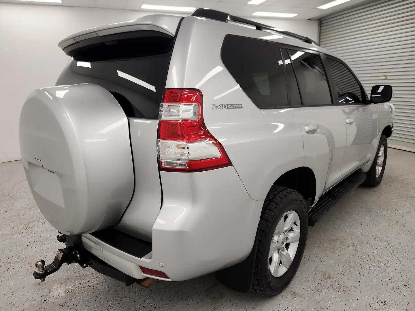 2017 Toyota Landcruiser Prado Gallery Image 3
