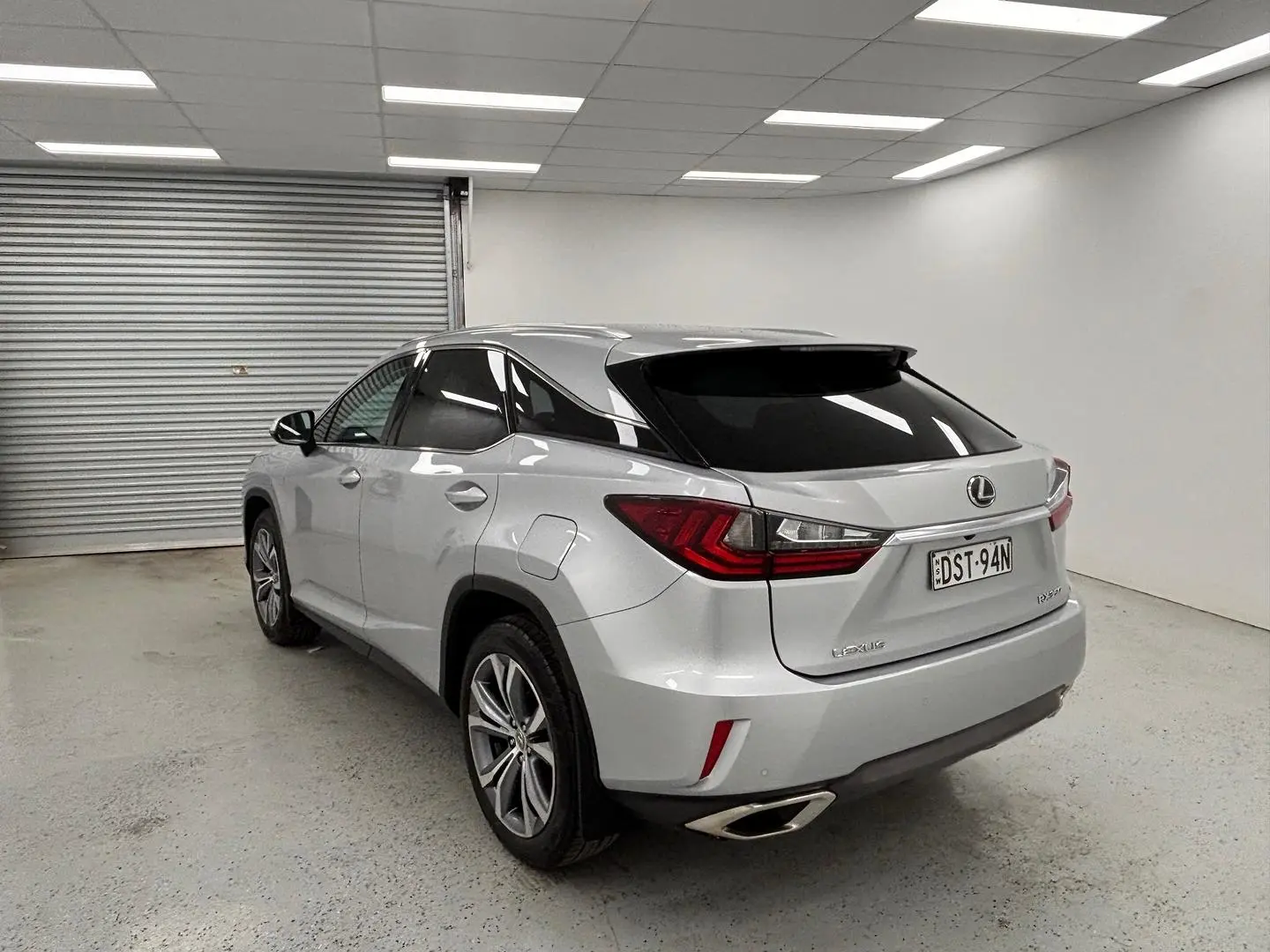 2017 Lexus RX Gallery Image 5
