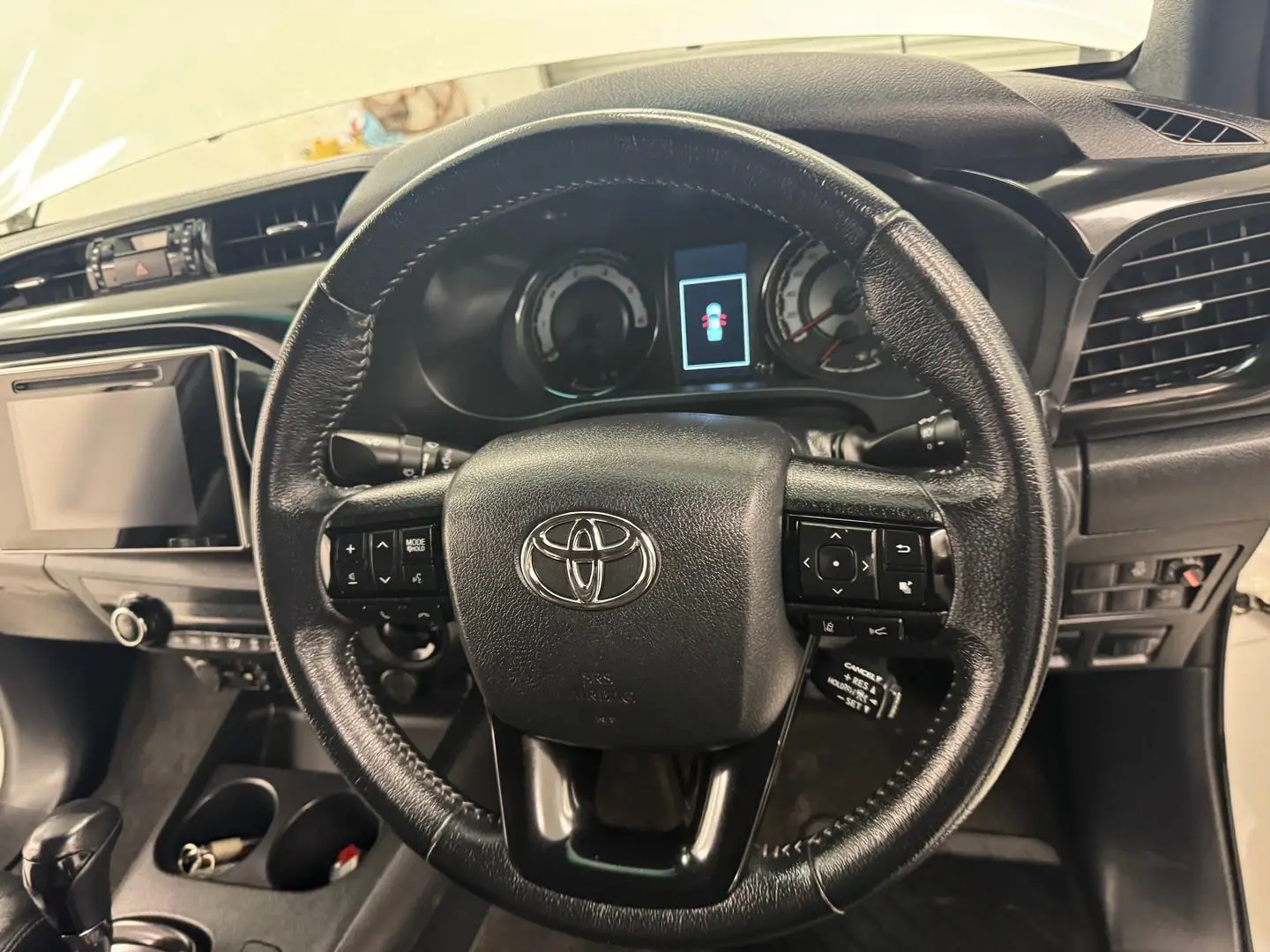 2019 Toyota Hilux Gallery Image 17