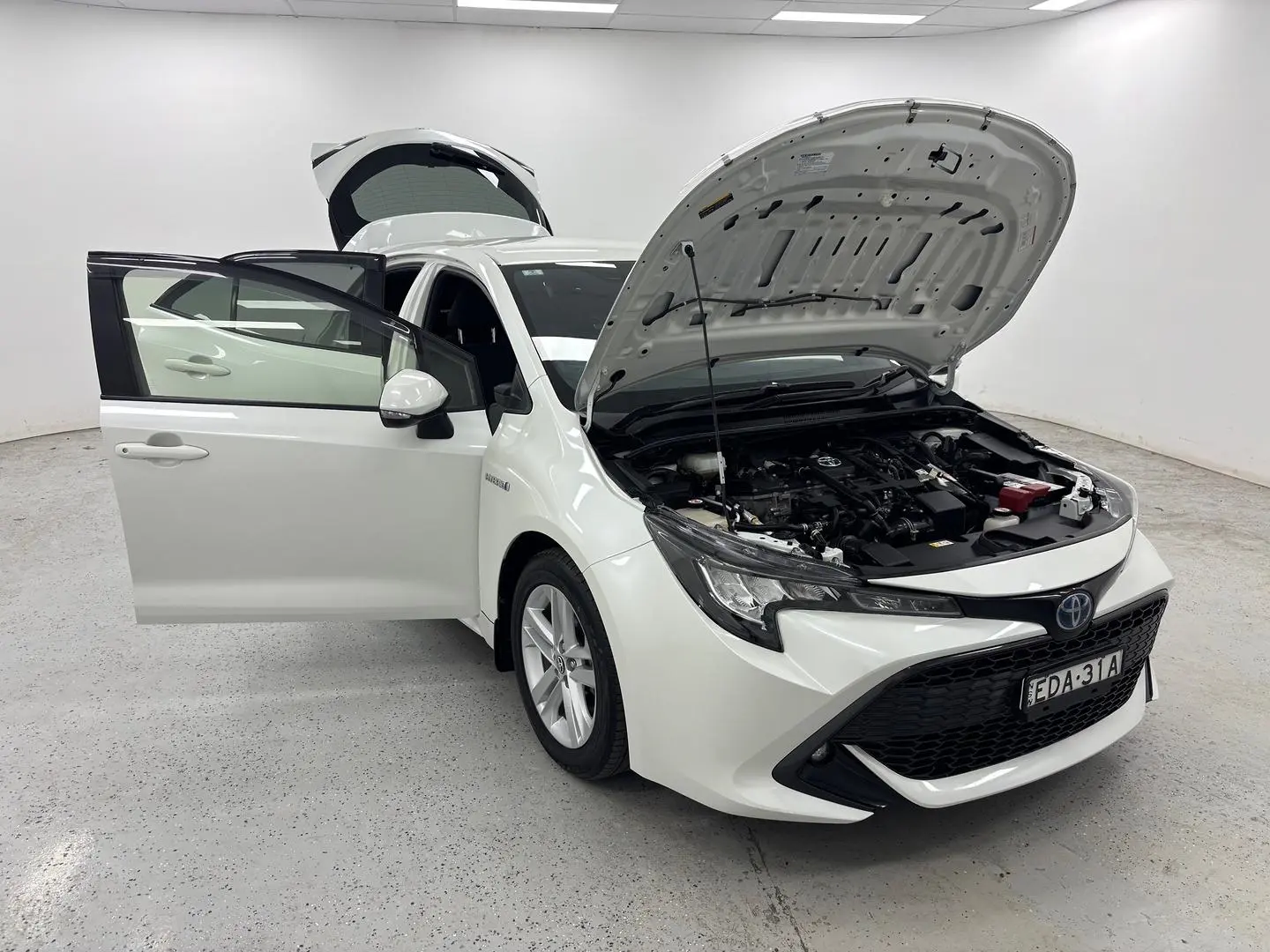 2019 Toyota Corolla Gallery Image 8