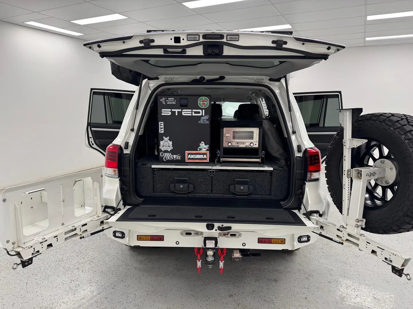 2017 Toyota Landcruiser Gallery Image 13