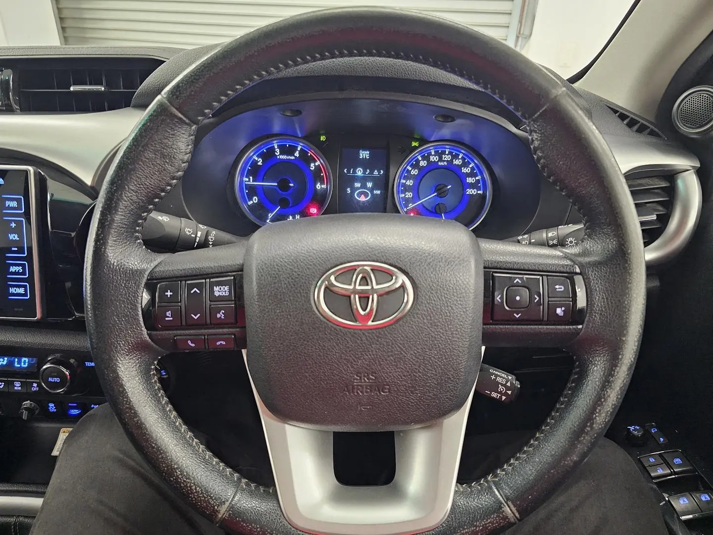 2017 Toyota Hilux Gallery Image 27