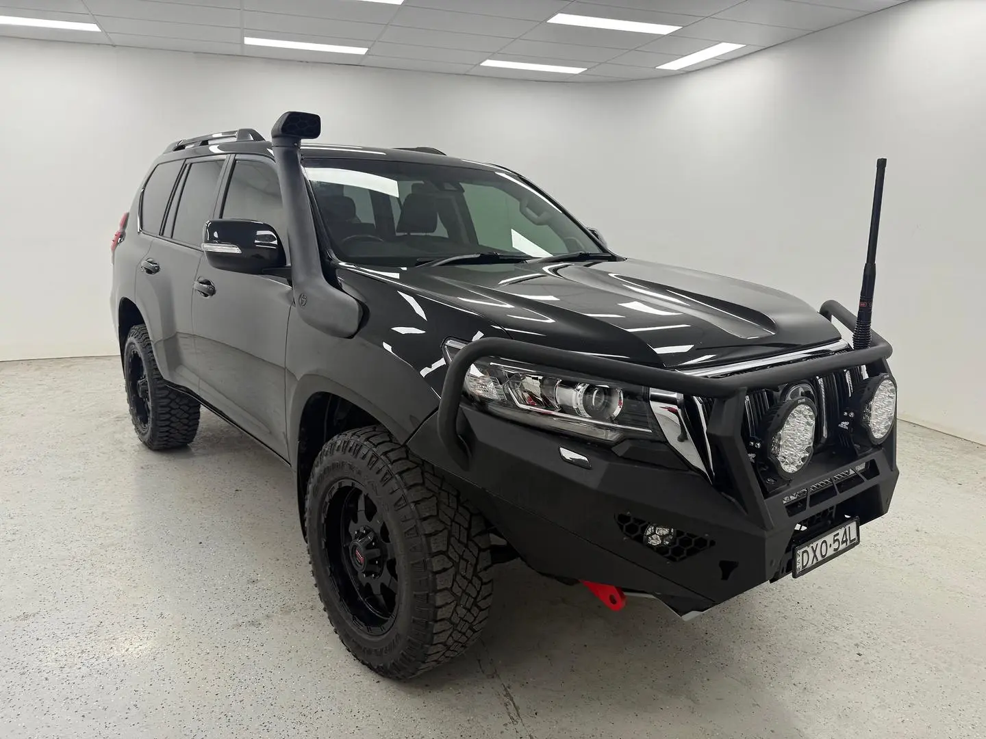 2018 Toyota Landcruiser Prado Gallery Image 1