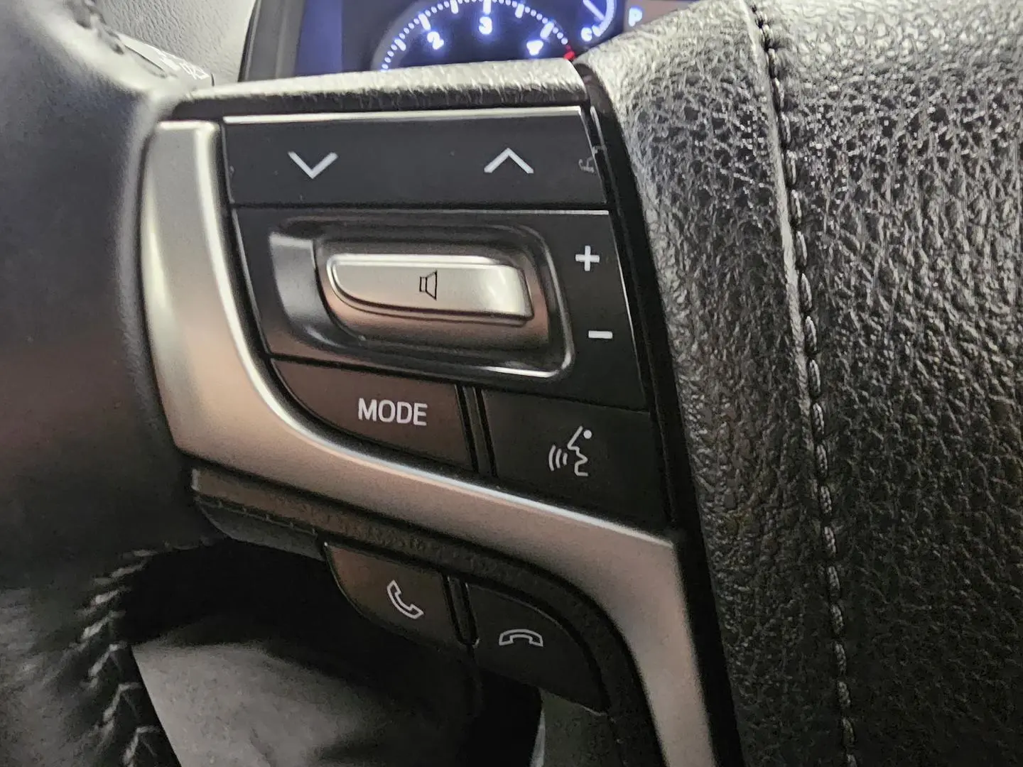 2021 Toyota Landcruiser Prado Gallery Image 38