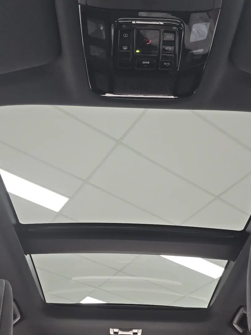 2025 Lexus RX Gallery Image 30