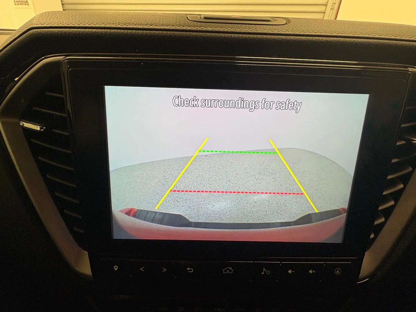 2021 Isuzu D-MAX Gallery Image 22