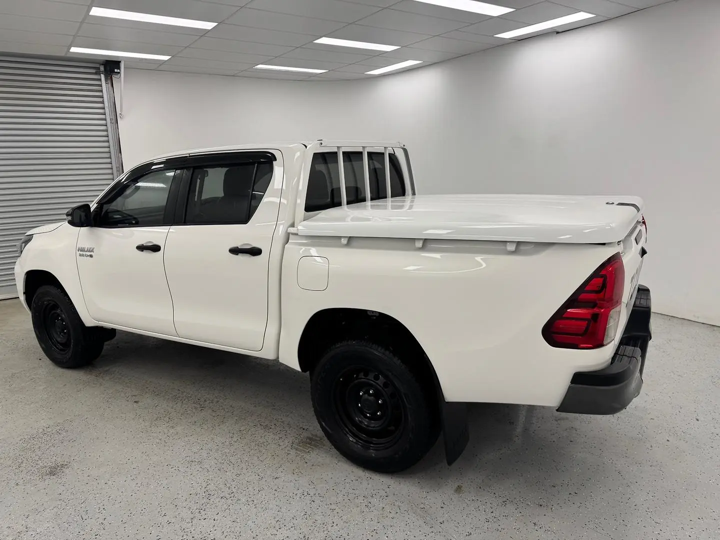 2021 Toyota Hilux Gallery Image 5