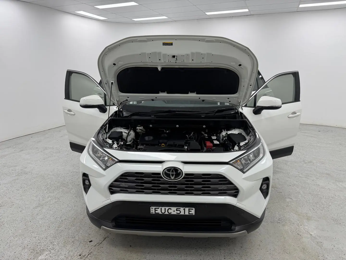 2022 Toyota RAV4 Gallery Image 14